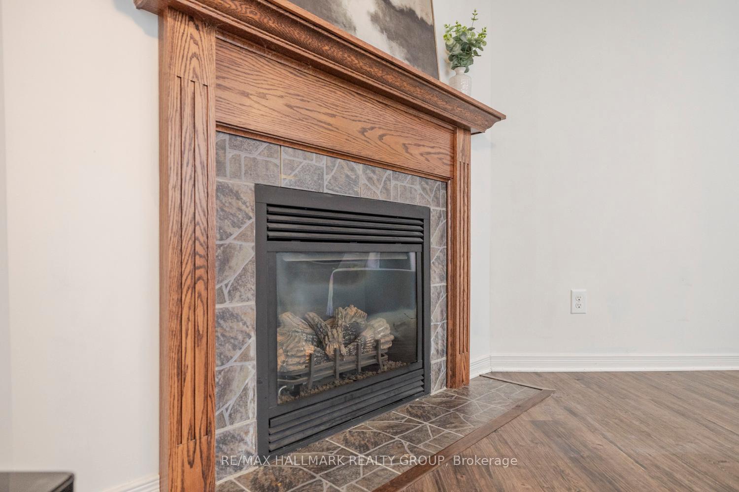 Photo 30 of 207 Rolling Meadow Crescent, Ottawa, Mer Bleue/Bradley Estates/Anderson Park — HOMEH