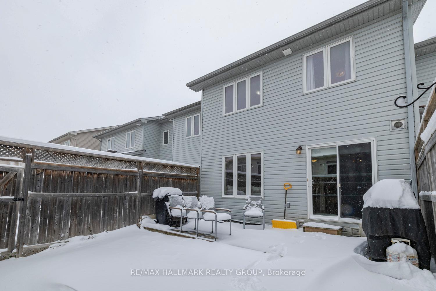 Photo 33 of 207 Rolling Meadow Crescent, Ottawa, Mer Bleue/Bradley Estates/Anderson Park — HOMEH