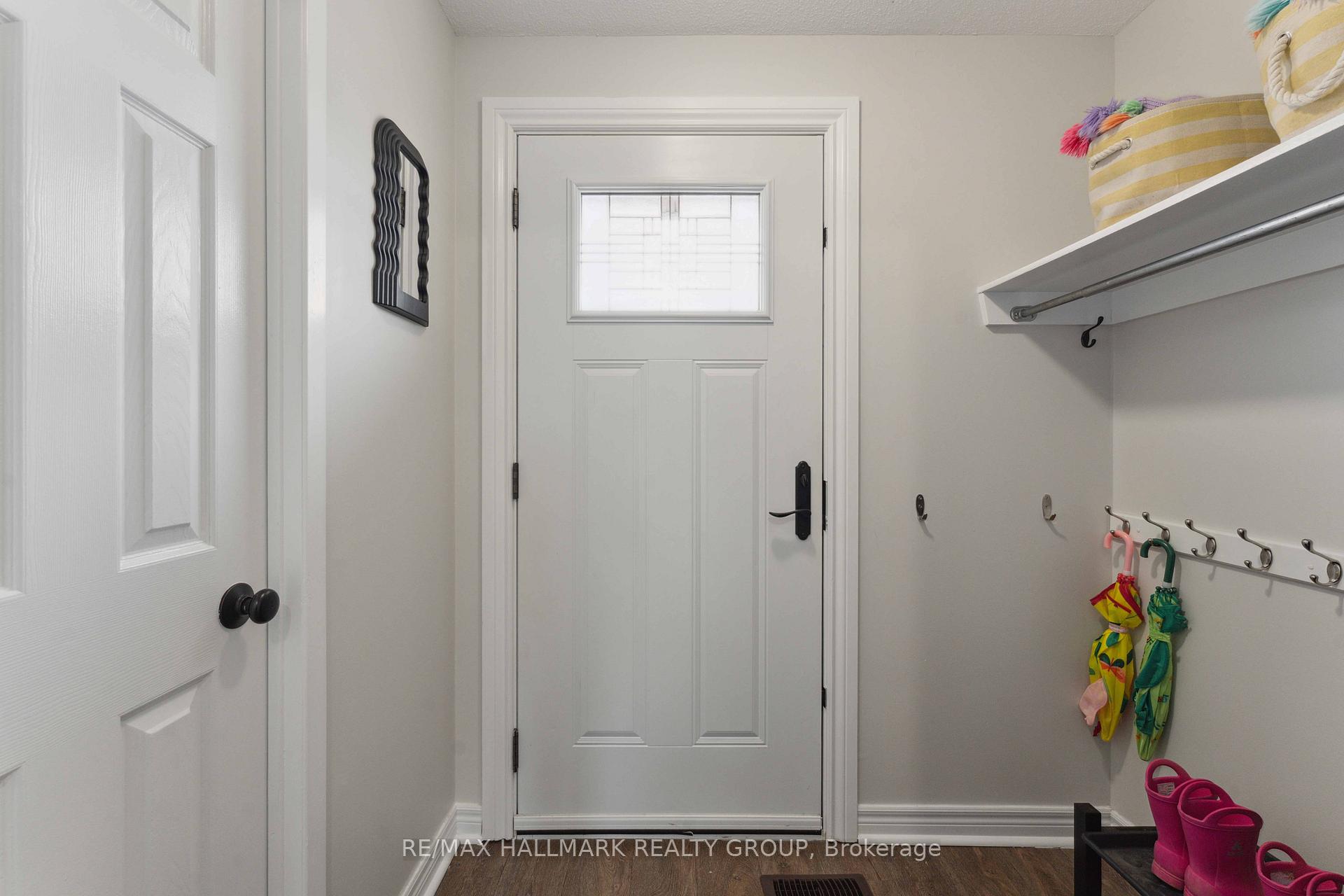 Photo 2 of 1031 Avignon Court, Ottawa, Orleans Wood — HOMEH
