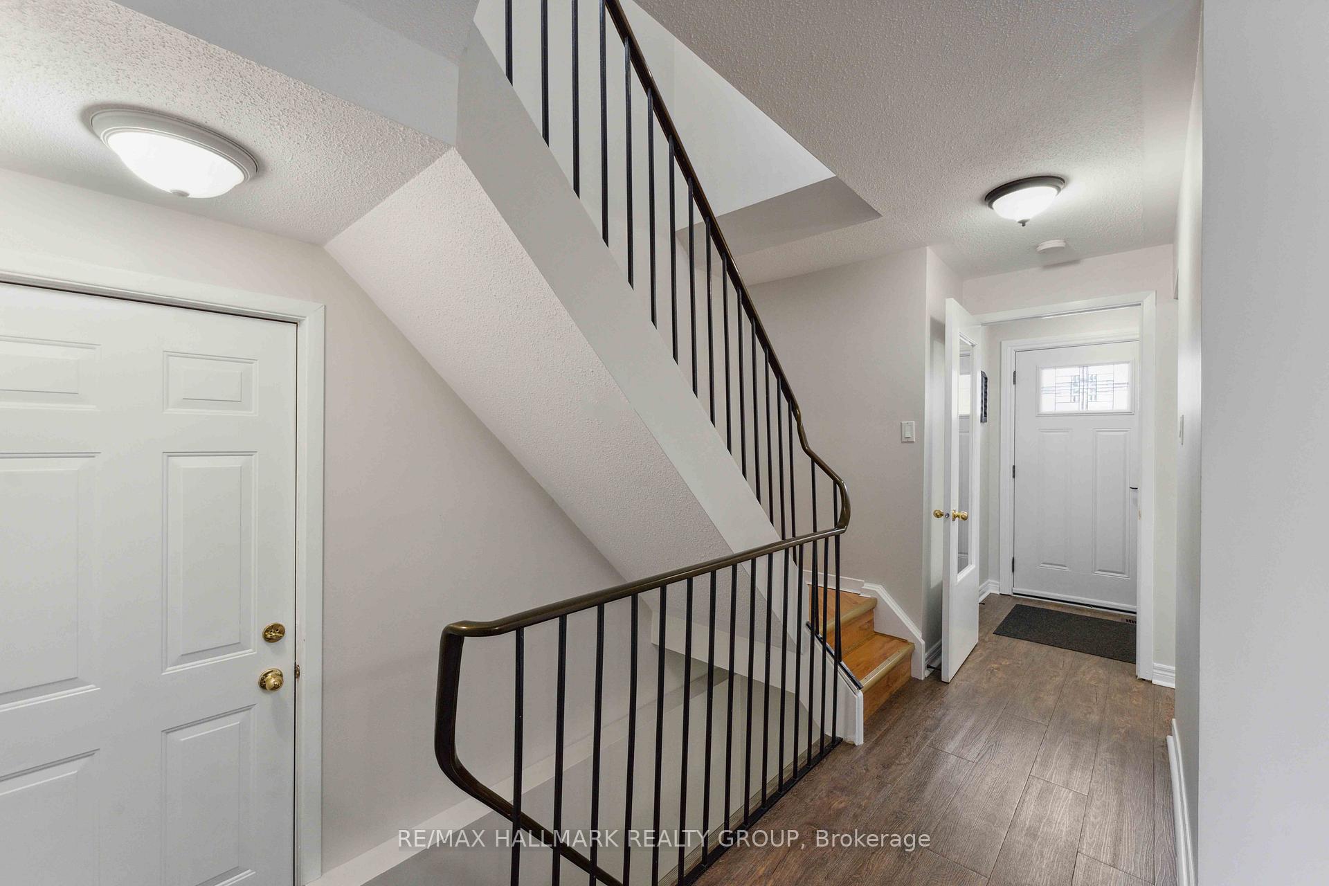Photo 5 of 1031 Avignon Court, Ottawa, Orleans Wood — HOMEH