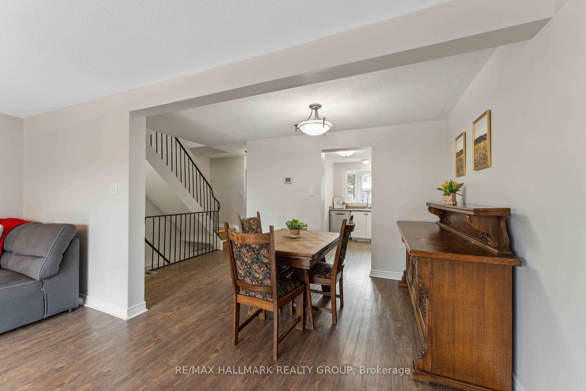 Photo 12 of 1031 Avignon Court, Ottawa, Orleans Wood — HOMEH