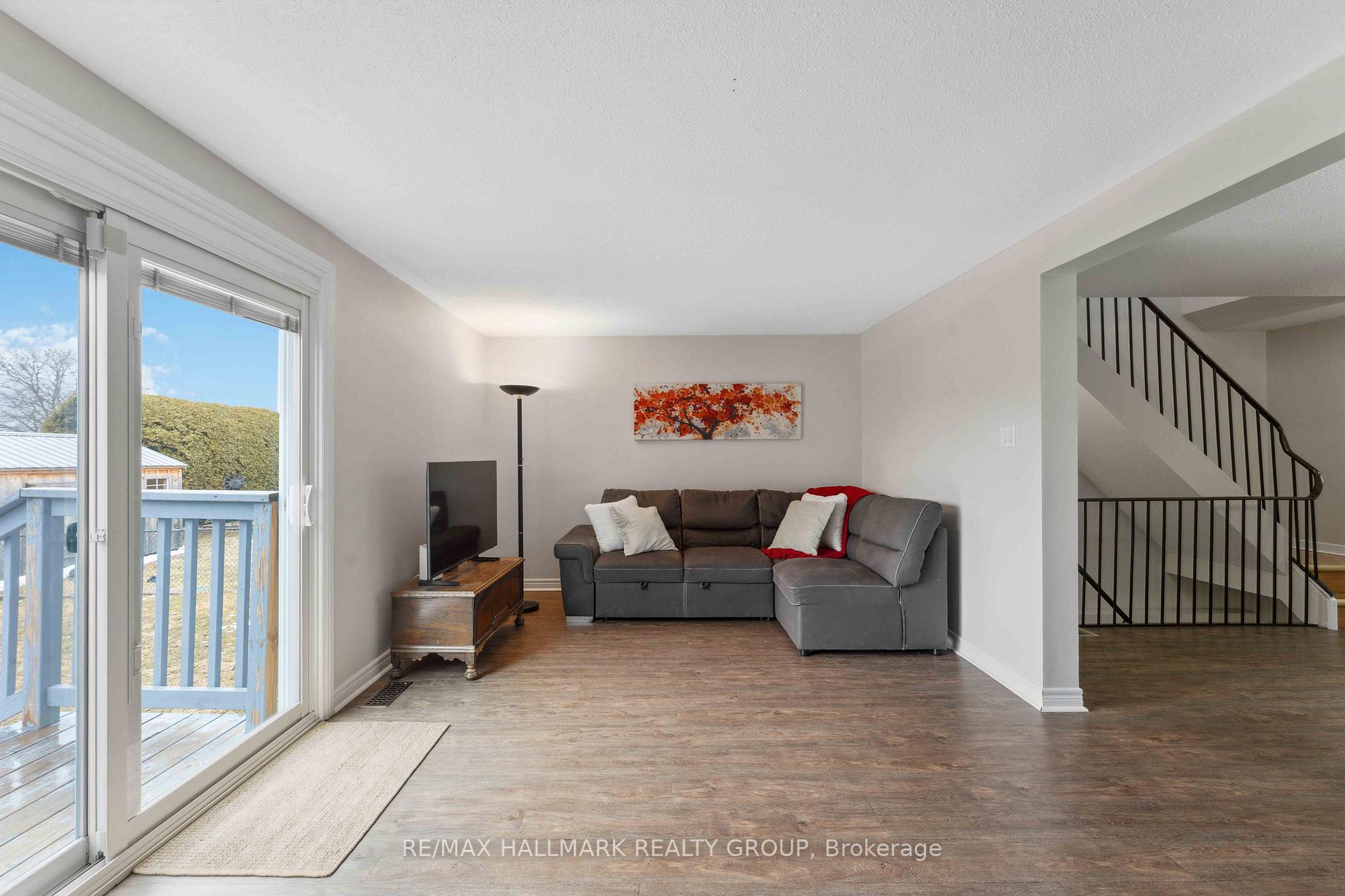 Photo 18 of 1031 Avignon Court, Ottawa, Orleans Wood — HOMEH