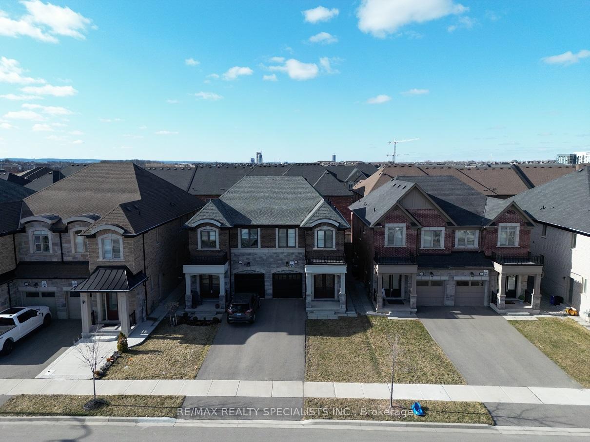 Photo 3 of 1341 Farmstead Drive, Milton, Ford — HOMEH