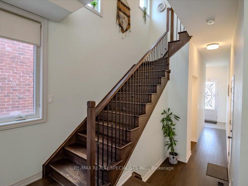 Photo 12 of 1341 Farmstead Drive, Milton, Ford — HOMEH