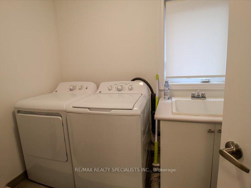 Photo 18 of 1341 Farmstead Drive, Milton, Ford — HOMEH
