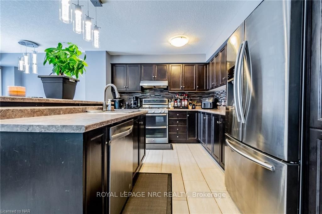 Photo 6 of 49 Abbott Place, Pelham, Fonthill — HOMEH