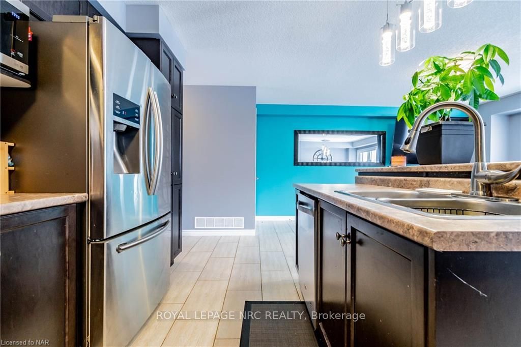 Photo 9 of 49 Abbott Place, Pelham, Fonthill — HOMEH