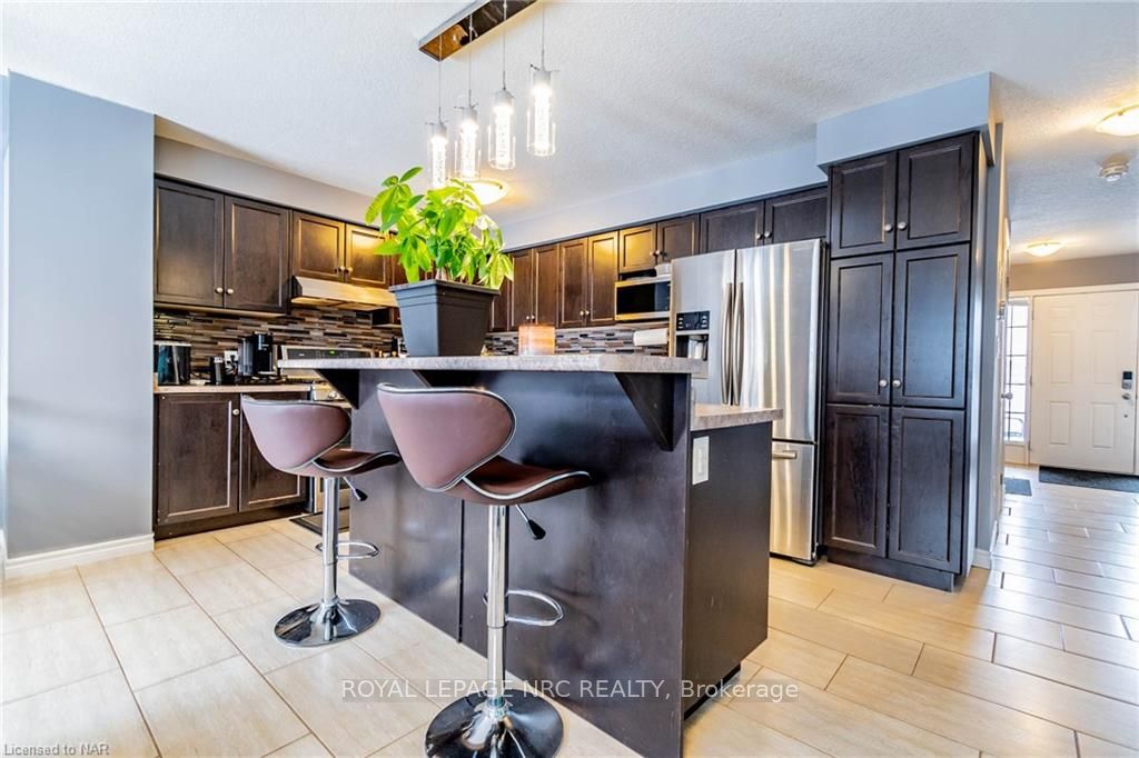 Photo 14 of 49 Abbott Place, Pelham, Fonthill — HOMEH