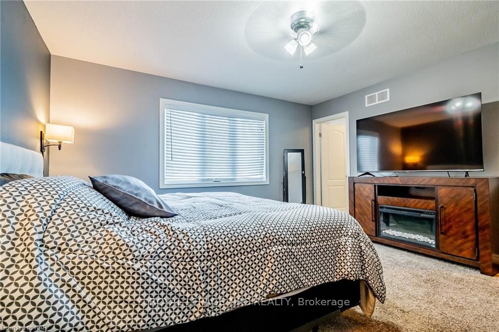 Photo 19 of 49 Abbott Place, Pelham, Fonthill — HOMEH