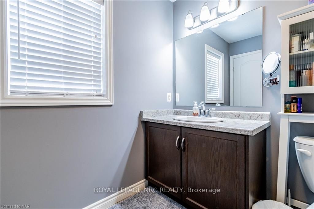 Photo 21 of 49 Abbott Place, Pelham, Fonthill — HOMEH