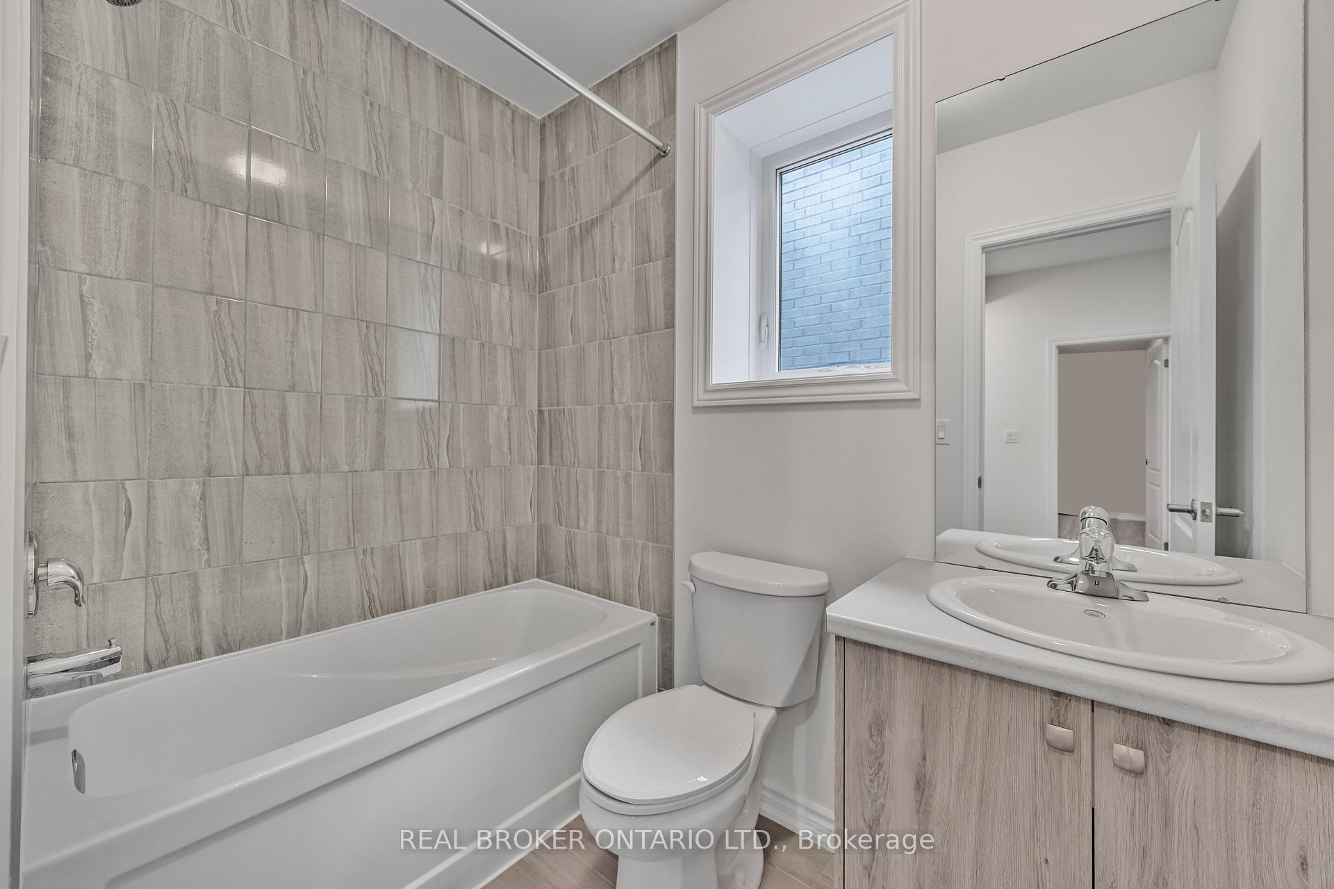 Photo 11 of 3035 Sierra Drive, Orillia — HOMEH