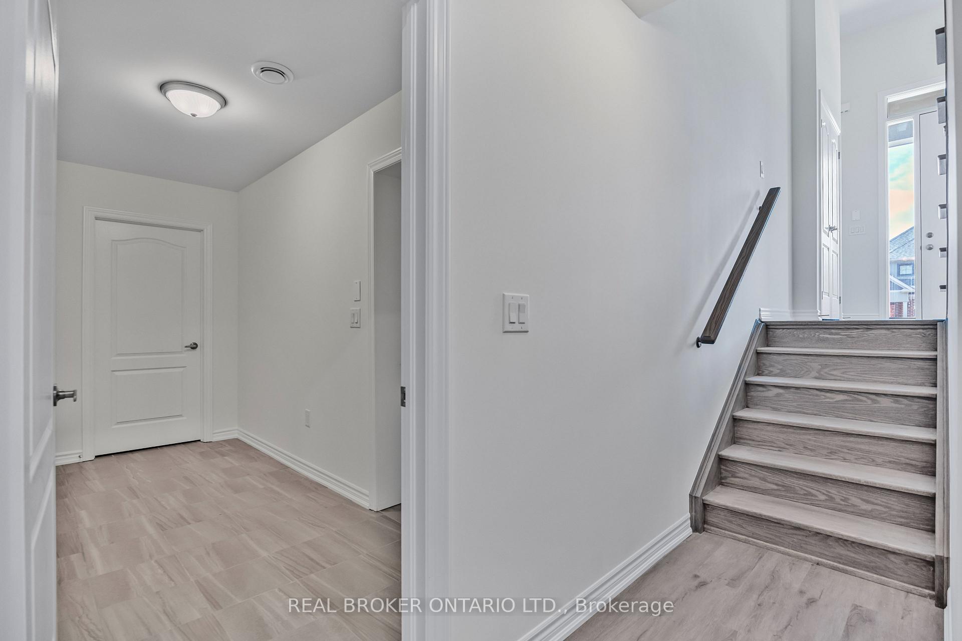 Photo 16 of 3035 Sierra Drive, Orillia — HOMEH