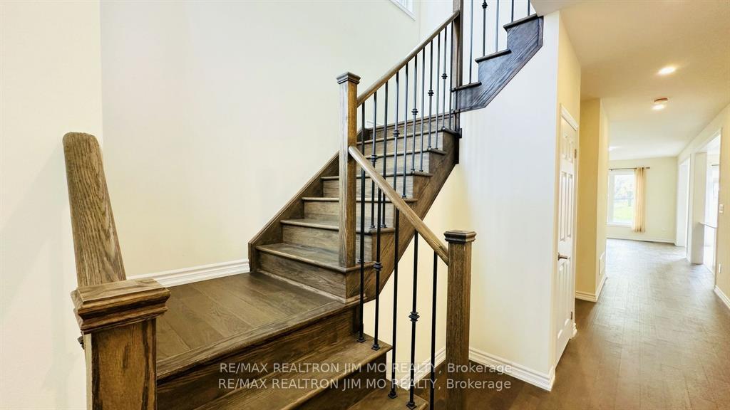 Photo 16 of 467 Rita‘s Avenue, Newmarket, Summerhill Estates — HOMEH