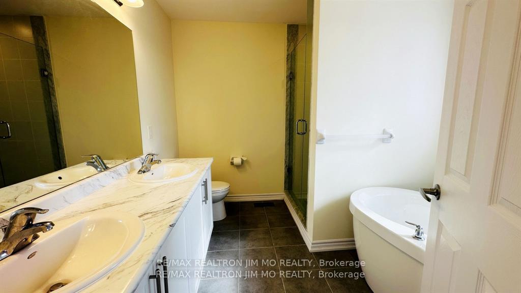 Photo 22 of 467 Rita‘s Avenue, Newmarket, Summerhill Estates — HOMEH