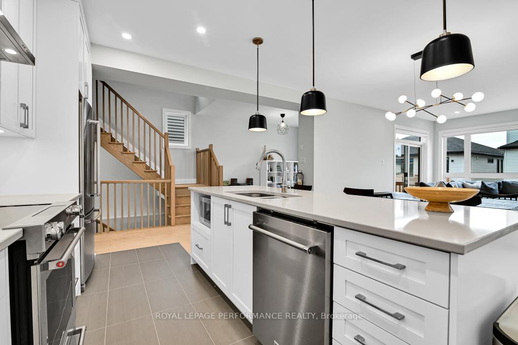 Photo 7 of 516 Ascender Avenue, Ottawa, Mer Bleue/Bradley Estates/Anderson Park — HOMEH