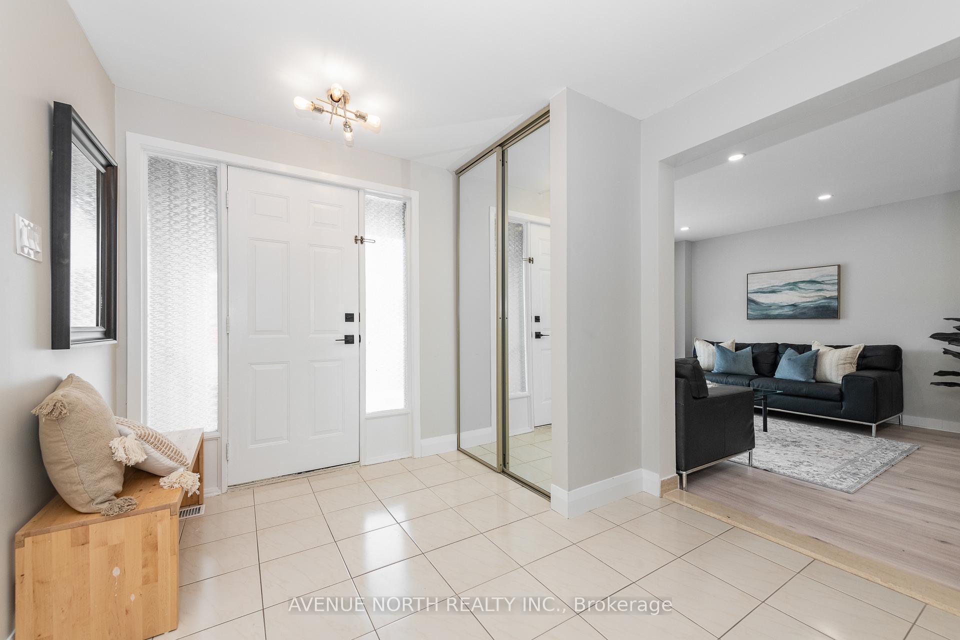 Photo 2 of 6074 Meadowglen Drive, Ottawa, Chapel Hill — HOMEH
