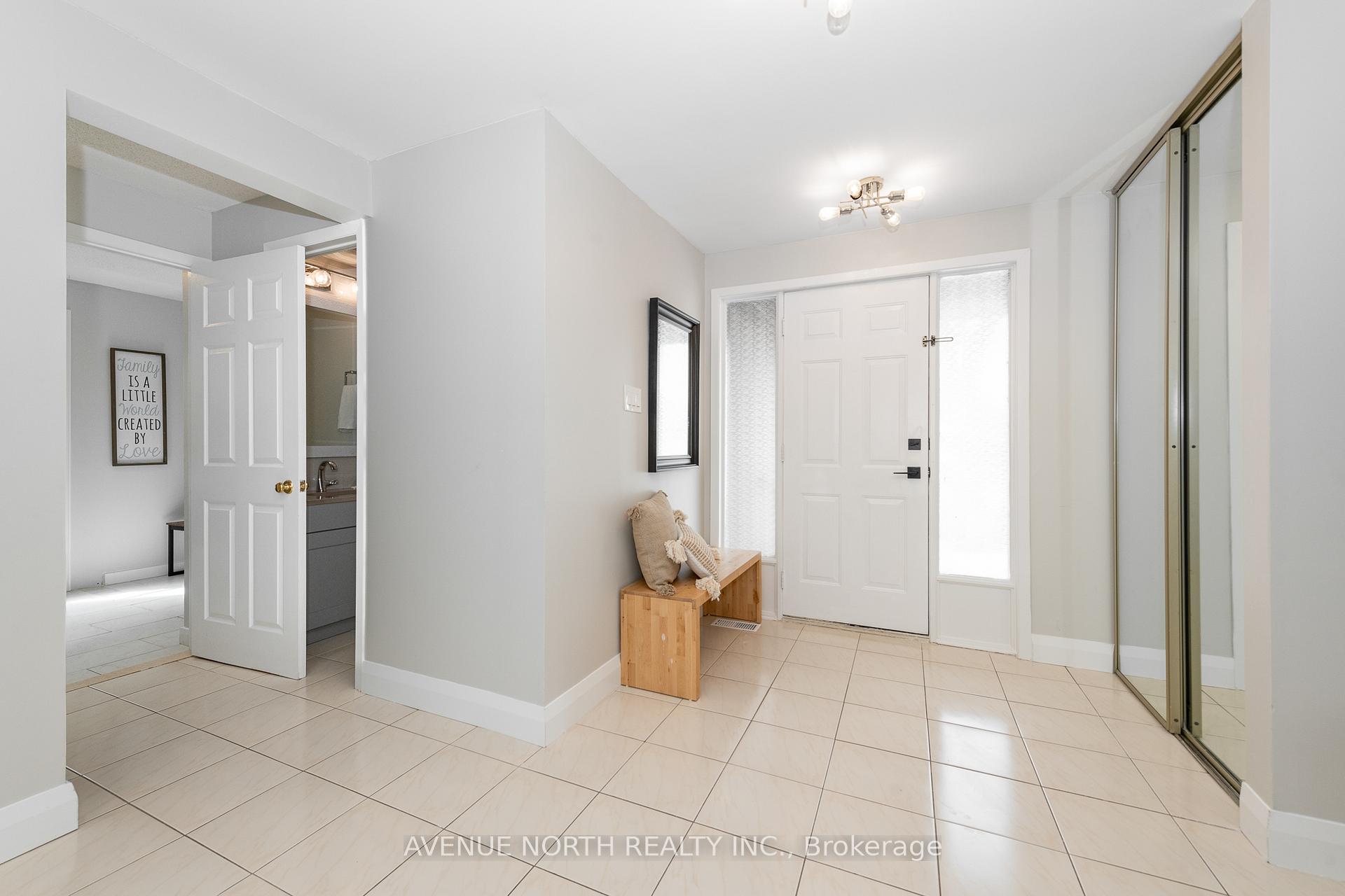 Photo 3 of 6074 Meadowglen Drive, Ottawa, Chapel Hill — HOMEH