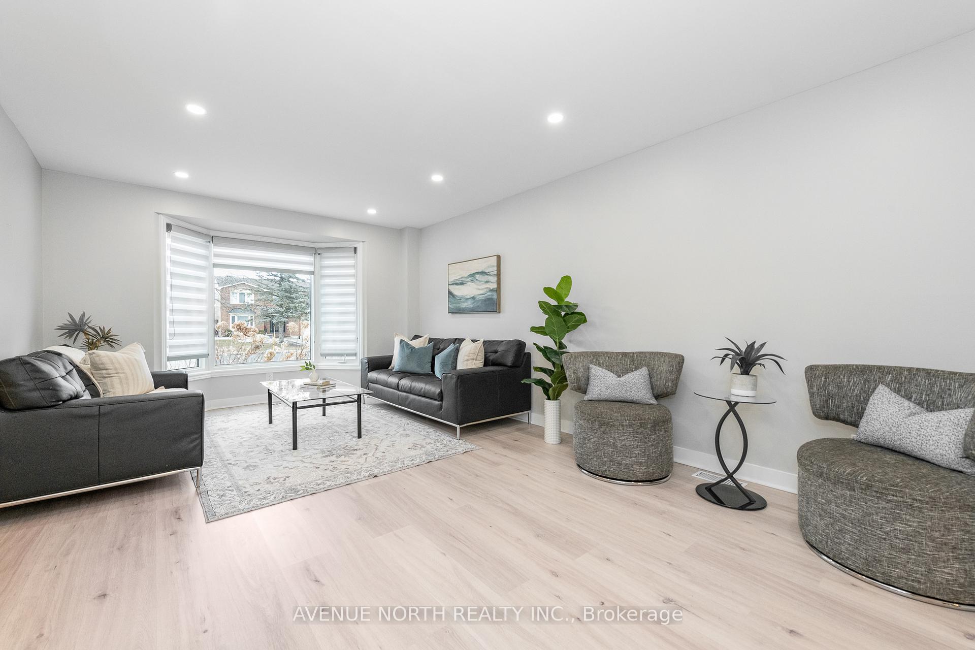 Photo 5 of 6074 Meadowglen Drive, Ottawa, Chapel Hill — HOMEH