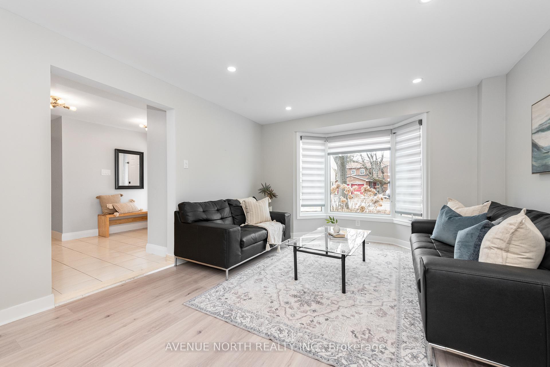 Photo 6 of 6074 Meadowglen Drive, Ottawa, Chapel Hill — HOMEH