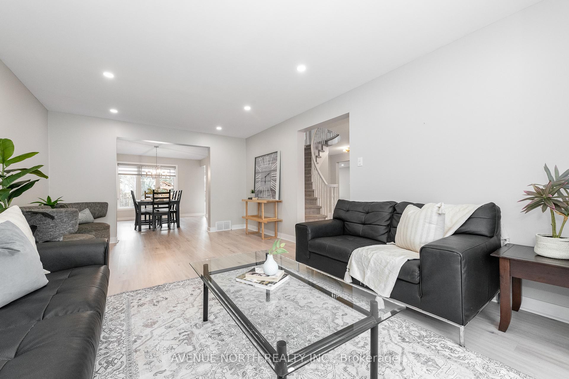 Photo 7 of 6074 Meadowglen Drive, Ottawa, Chapel Hill — HOMEH