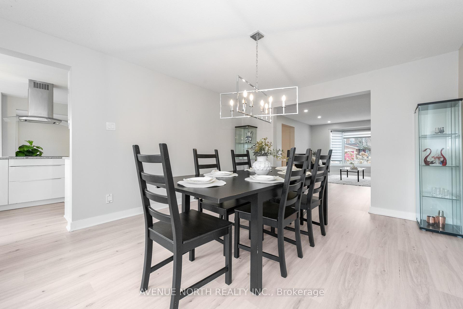 Photo 11 of 6074 Meadowglen Drive, Ottawa, Chapel Hill — HOMEH