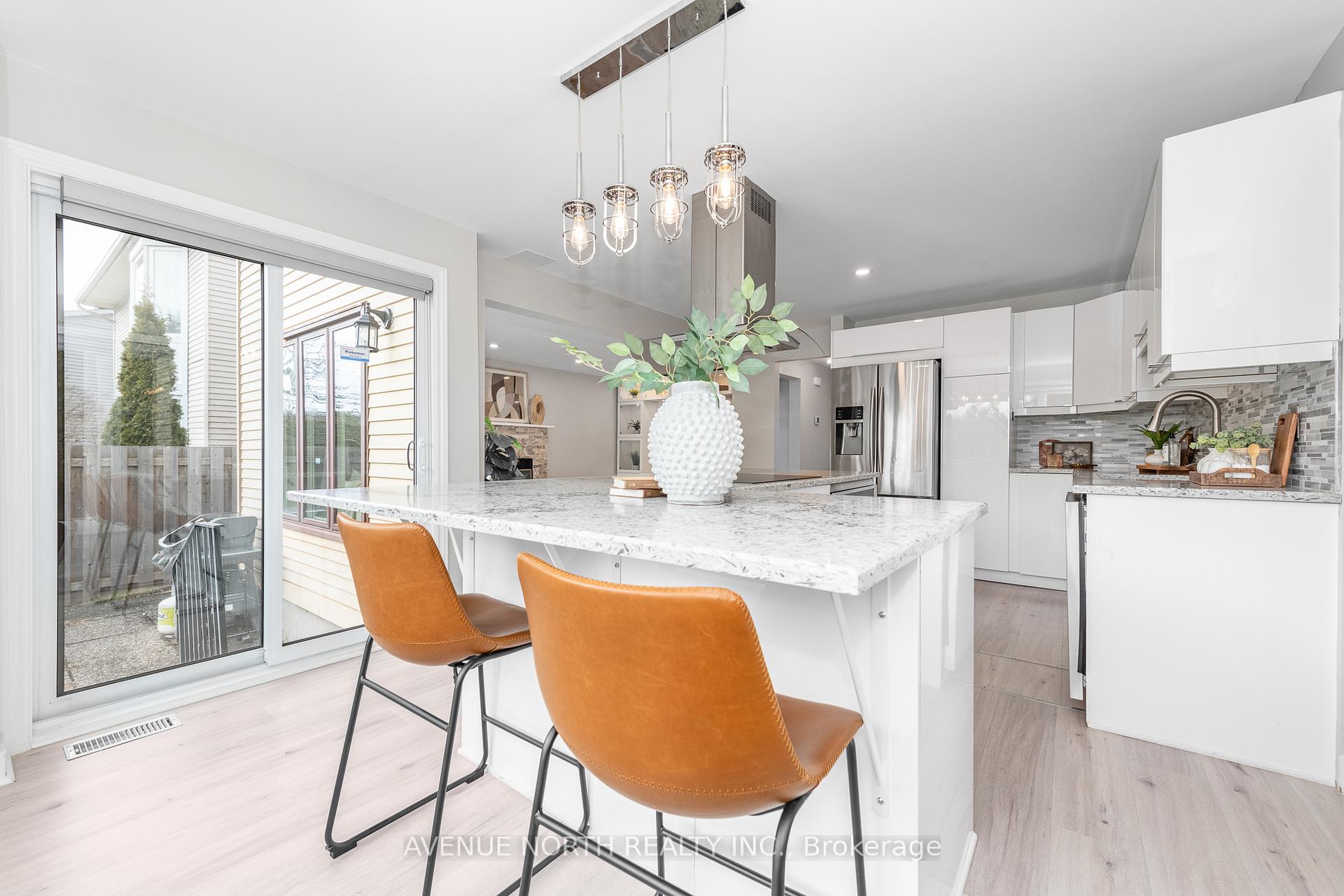 Photo 21 of 6074 Meadowglen Drive, Ottawa, Chapel Hill — HOMEH