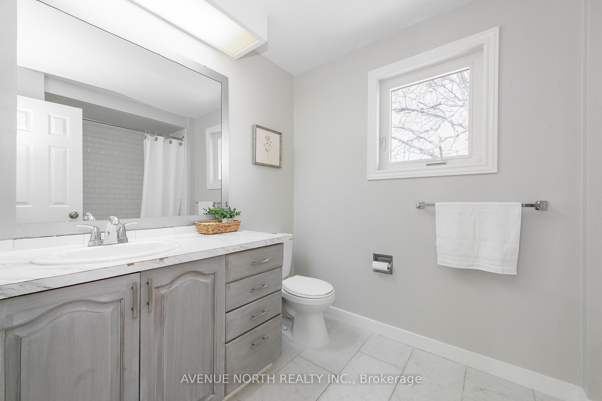 Photo 38 of 6074 Meadowglen Drive, Ottawa, Chapel Hill — HOMEH