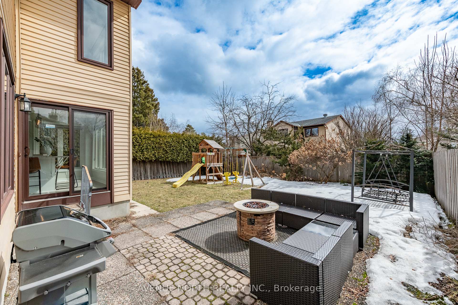 Photo 49 of 6074 Meadowglen Drive, Ottawa, Chapel Hill — HOMEH