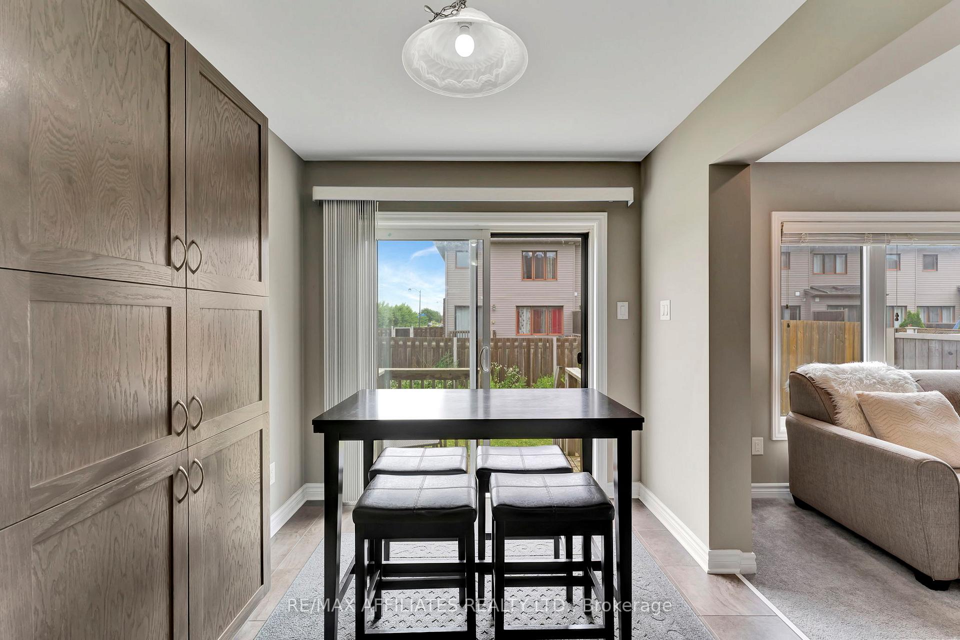 Photo 13 of 625 Trigoria Crescent, Ottawa, Avalon West — HOMEH