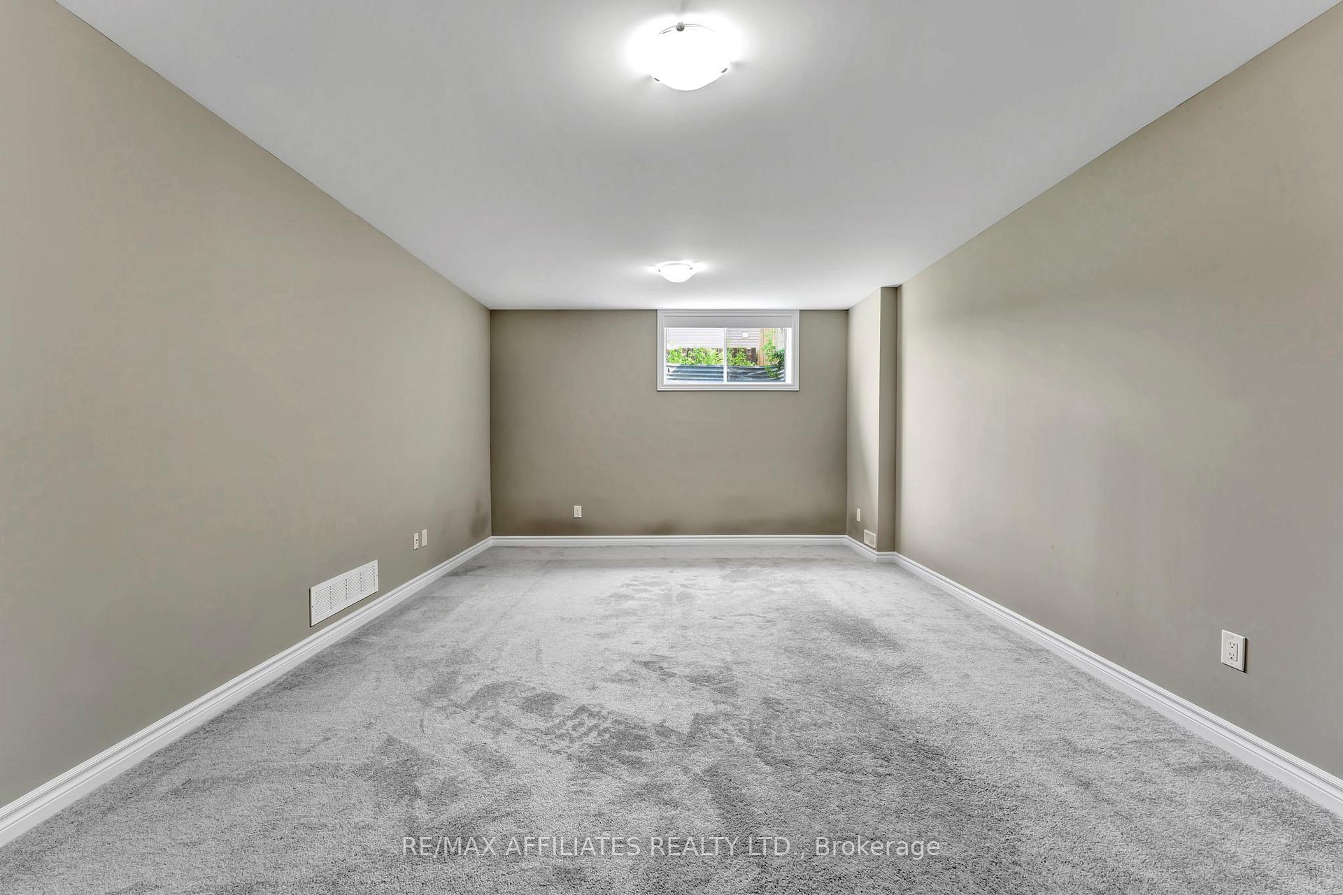 Photo 32 of 625 Trigoria Crescent, Ottawa, Avalon West — HOMEH