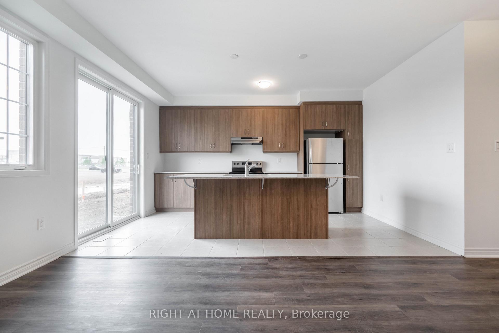 Photo 9 of 1169 Stirling Todd Terrace, Milton, Bowes — HOMEH