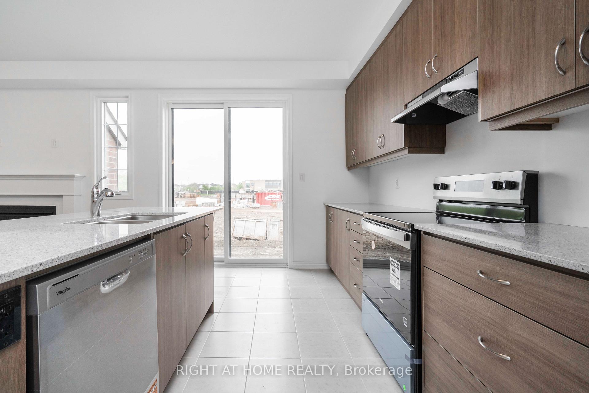 Photo 11 of 1169 Stirling Todd Terrace, Milton, Bowes — HOMEH