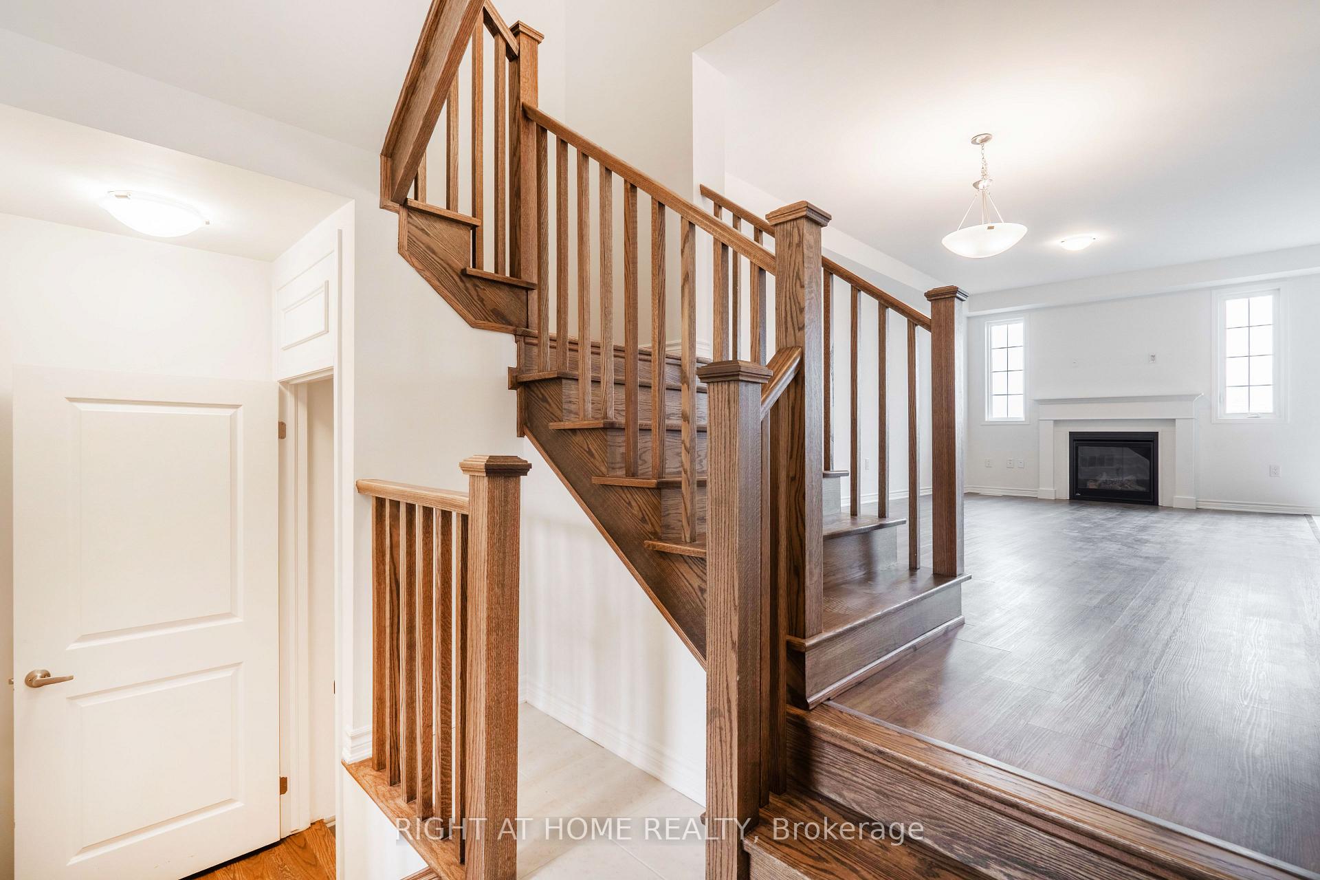 Photo 15 of 1169 Stirling Todd Terrace, Milton, Bowes — HOMEH