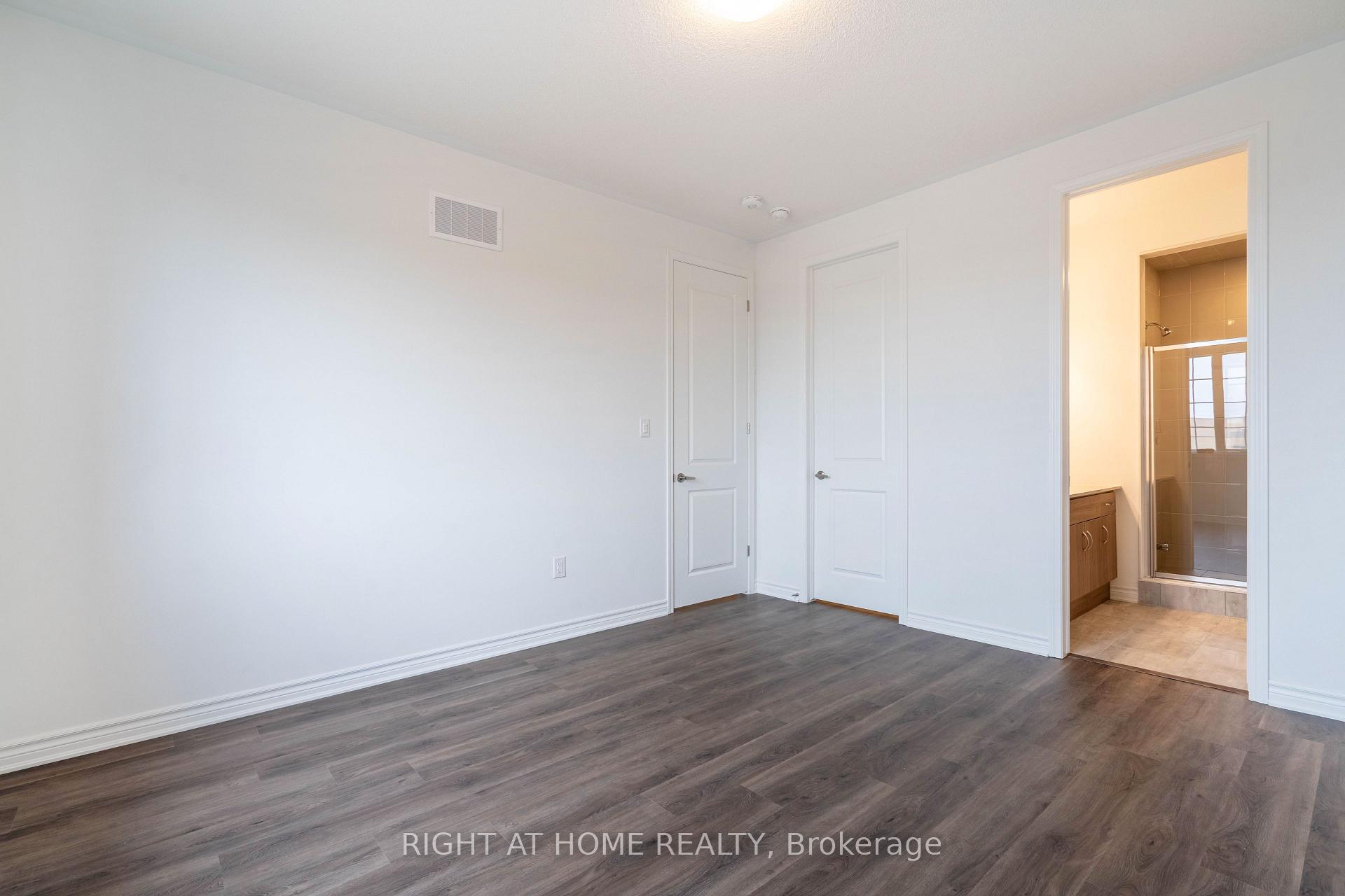 Photo 10 of 1169 Stirling Todd Terrace, Milton, Bowes — HOMEH
