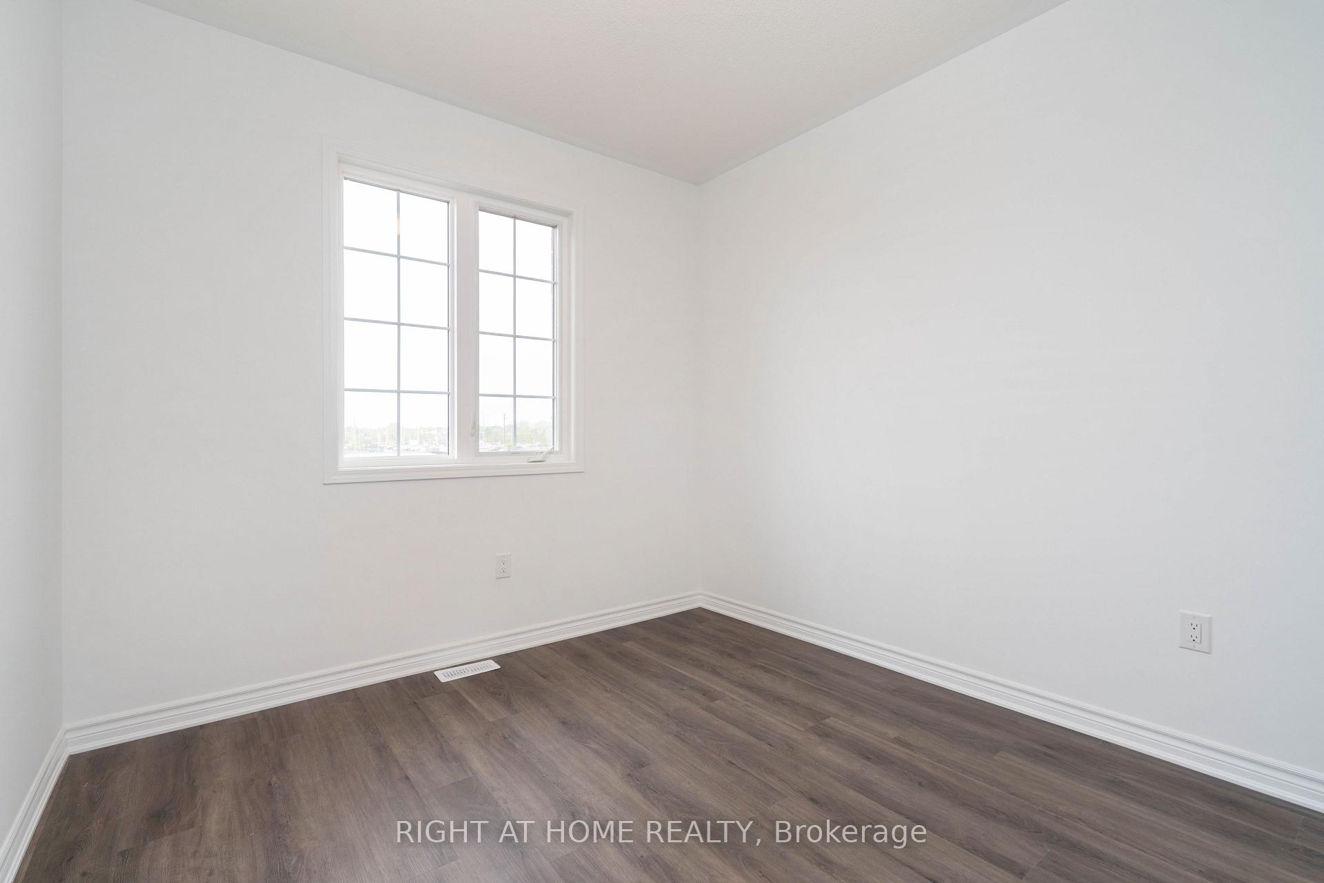 Photo 25 of 1169 Stirling Todd Terrace, Milton, Bowes — HOMEH