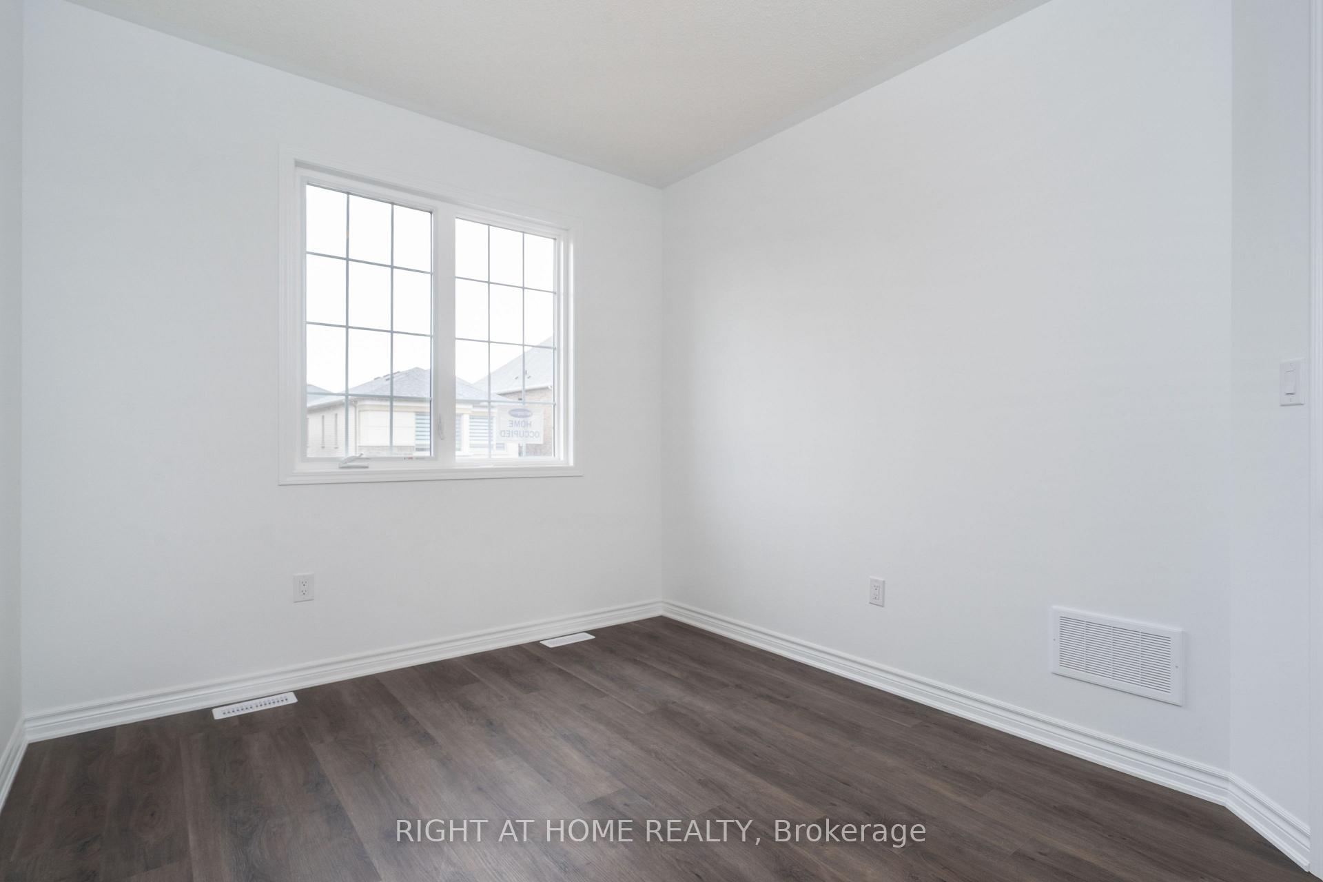 Photo 33 of 1169 Stirling Todd Terrace, Milton, Bowes — HOMEH