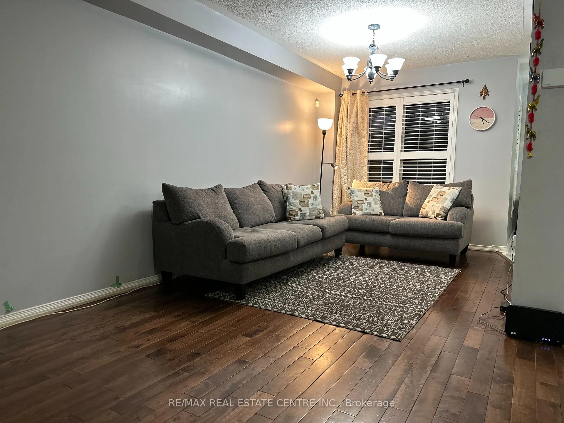 Photo 7 of 40 Ridgefield Court, Brampton, Vales of Castlemore — HOMEH