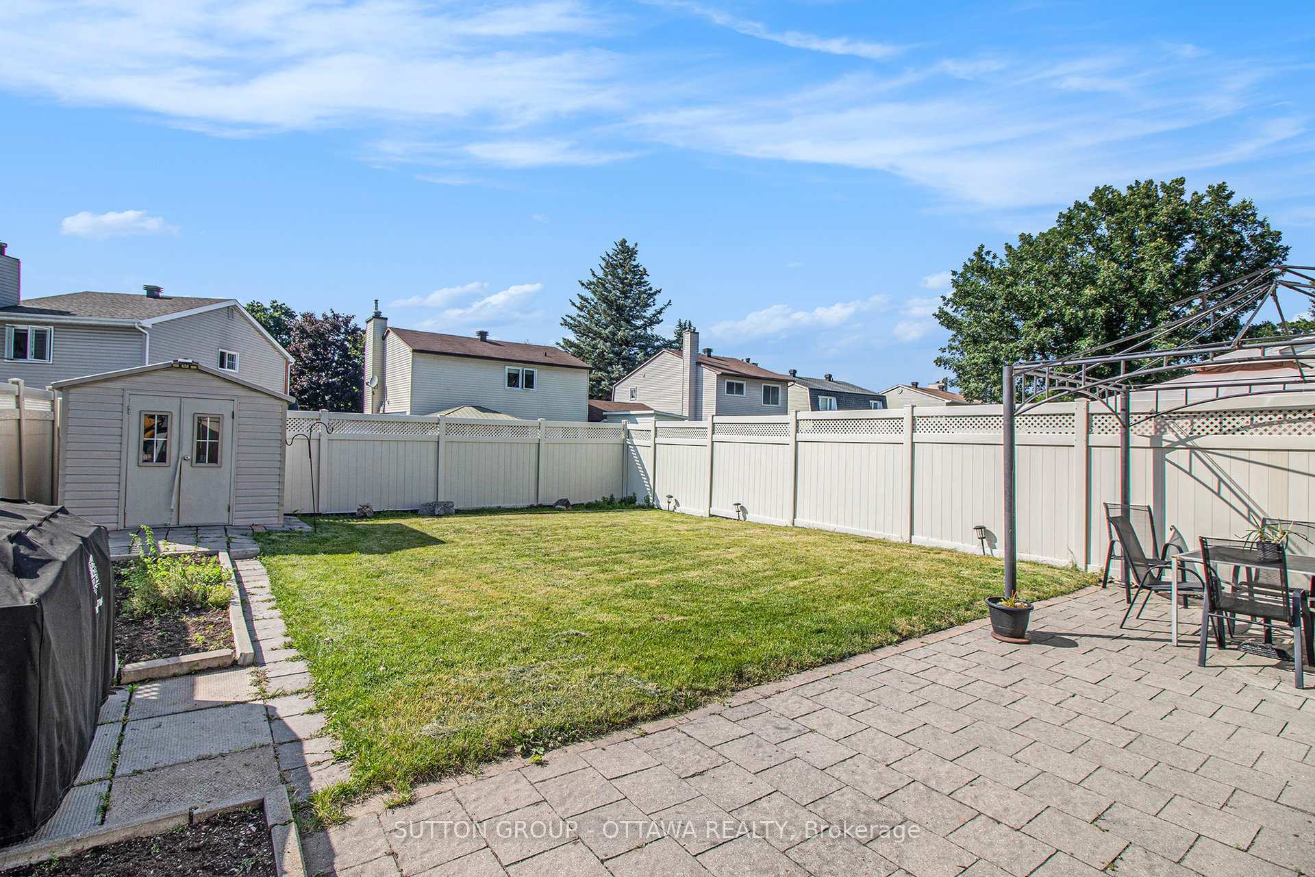 Photo 20 of 848 Borland Drive, Ottawa, Chatelaine Village — HOMEH