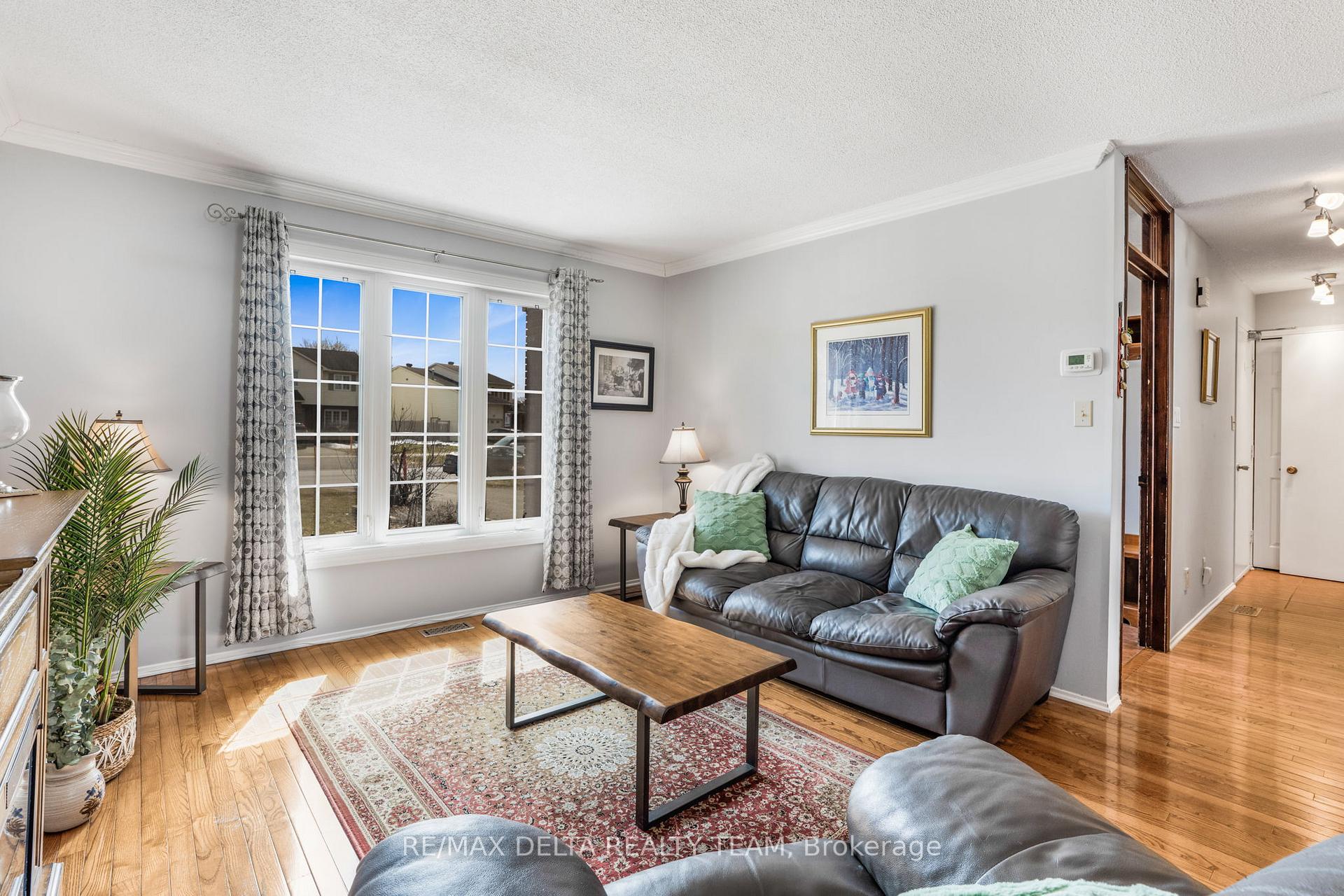 Photo 9 of 6399 Viseneau Drive, Ottawa, Chateauneuf — HOMEH
