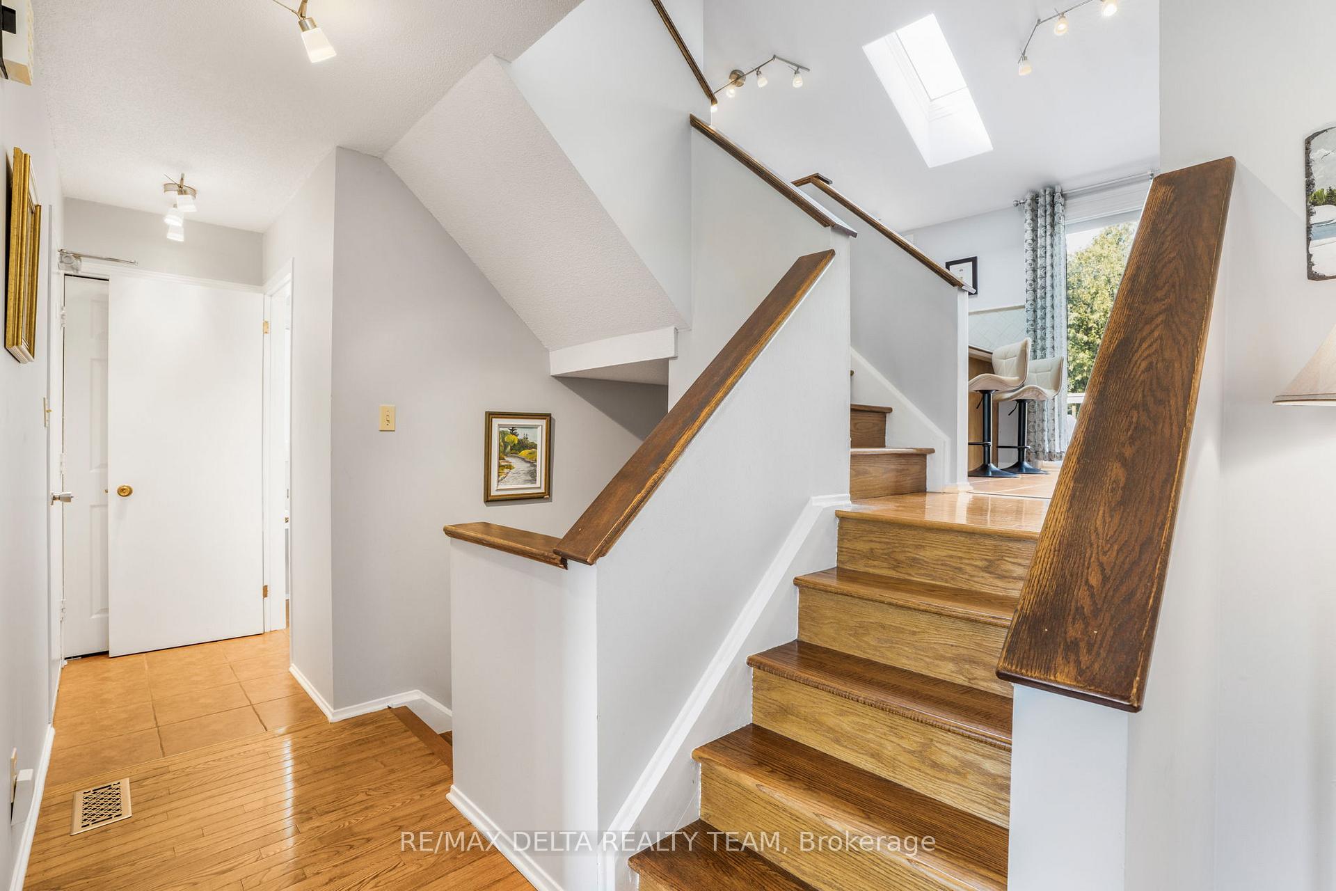 Photo 11 of 6399 Viseneau Drive, Ottawa, Chateauneuf — HOMEH