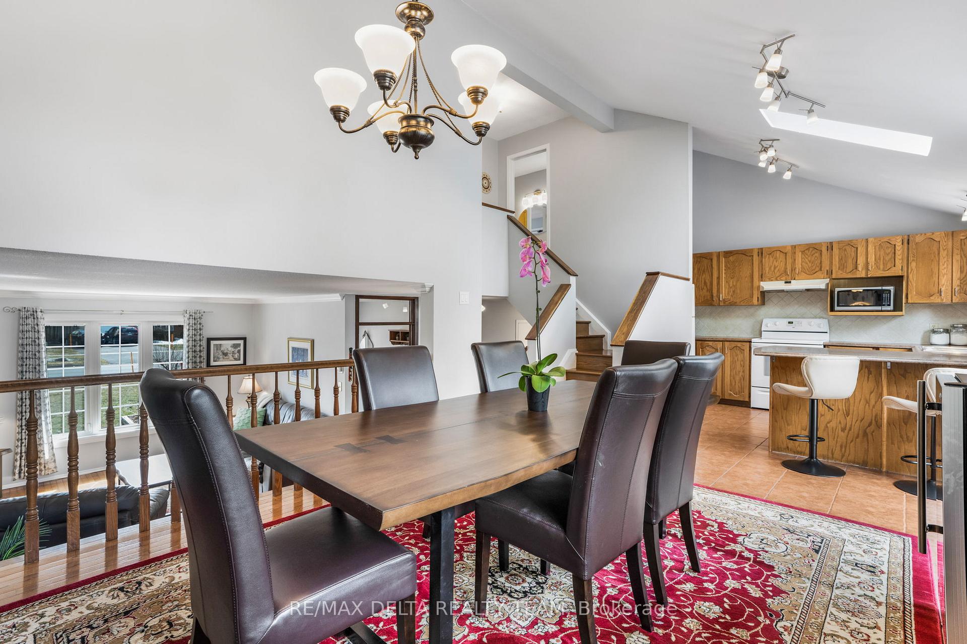 Photo 15 of 6399 Viseneau Drive, Ottawa, Chateauneuf — HOMEH