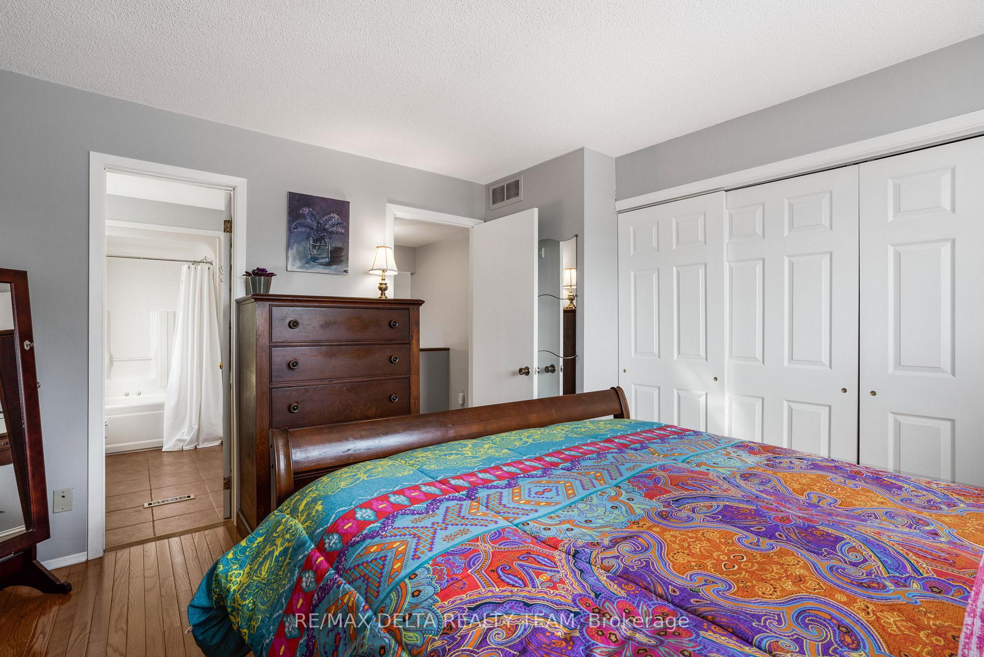 Photo 21 of 6399 Viseneau Drive, Ottawa, Chateauneuf — HOMEH