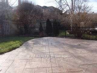 Photo 2 of 752 College Manor Drive, Newmarket, Gorham-College Manor — HOMEH