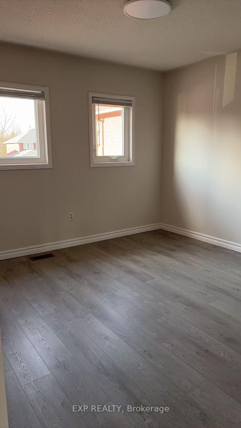 Photo 7 of 752 College Manor Drive, Newmarket, Gorham-College Manor — HOMEH