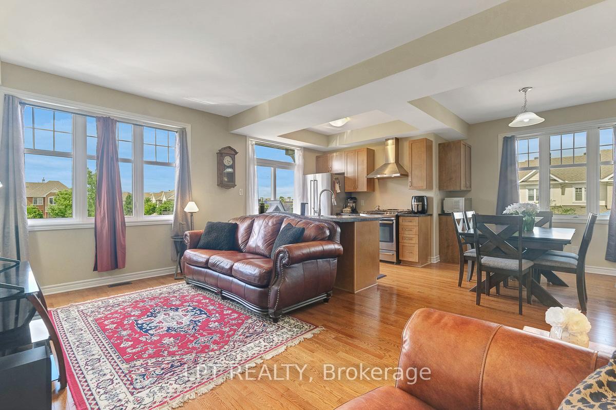 Photo 11 of 201 Yellowcress Way, Ottawa, Avalon West — HOMEH