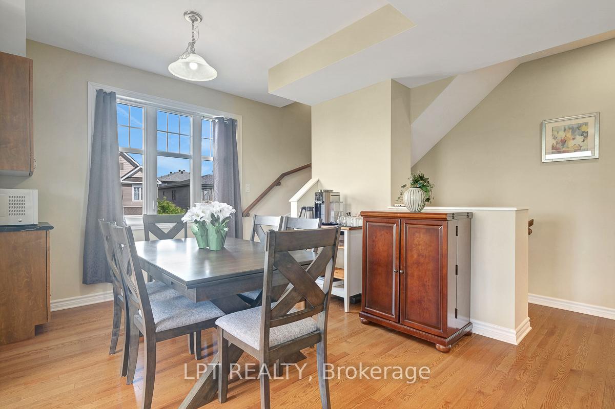 Photo 16 of 201 Yellowcress Way, Ottawa, Avalon West — HOMEH