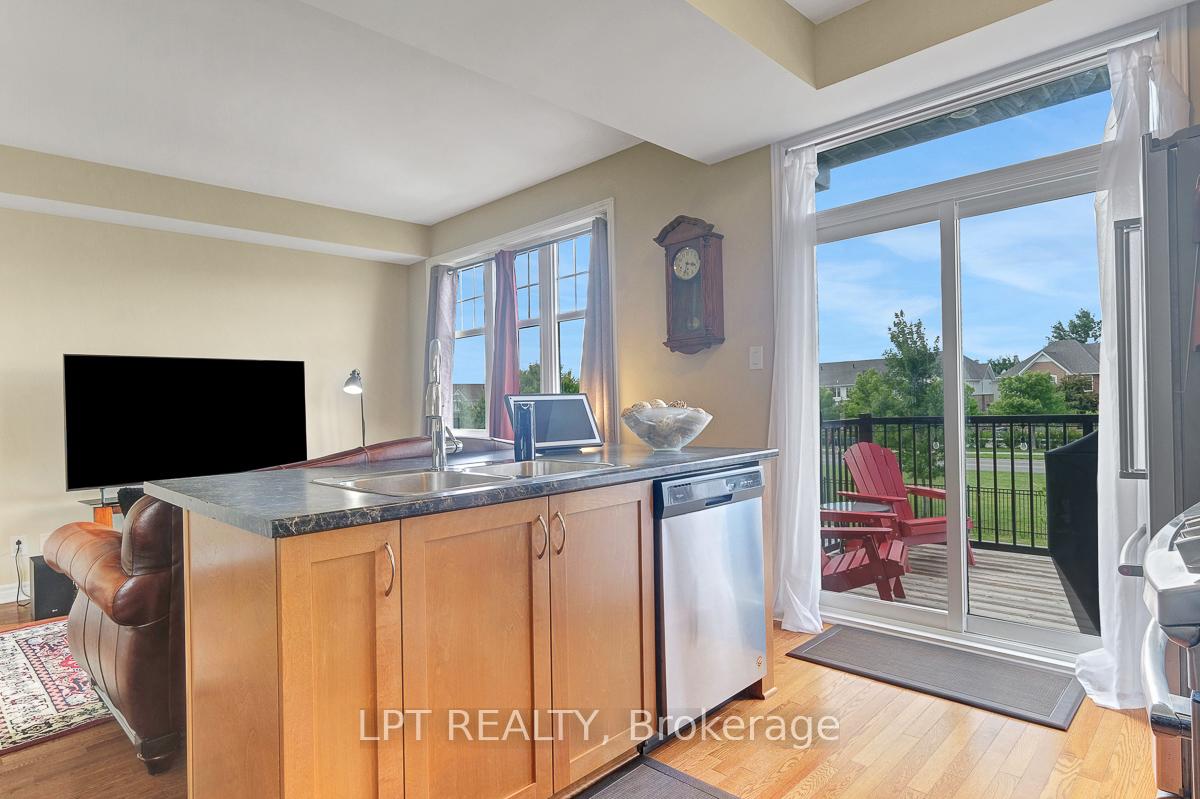 Photo 23 of 201 Yellowcress Way, Ottawa, Avalon West — HOMEH