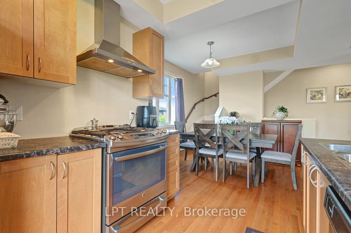 Photo 24 of 201 Yellowcress Way, Ottawa, Avalon West — HOMEH