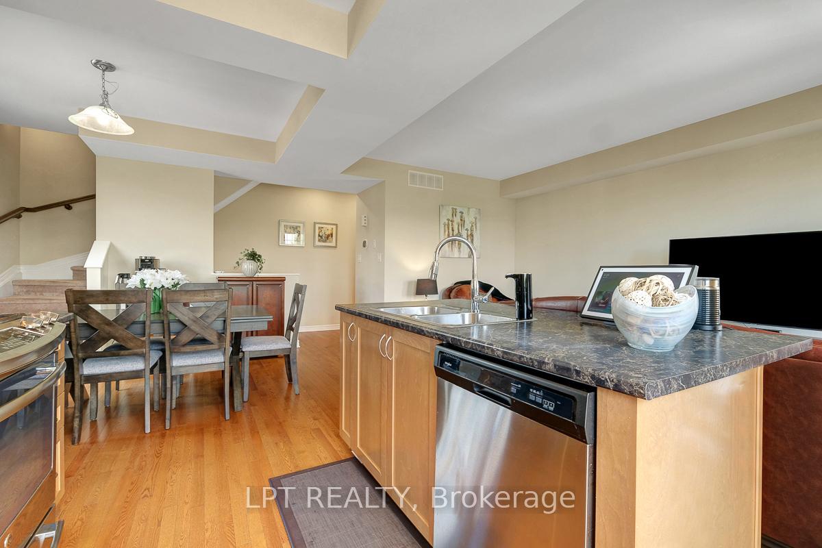 Photo 25 of 201 Yellowcress Way, Ottawa, Avalon West — HOMEH