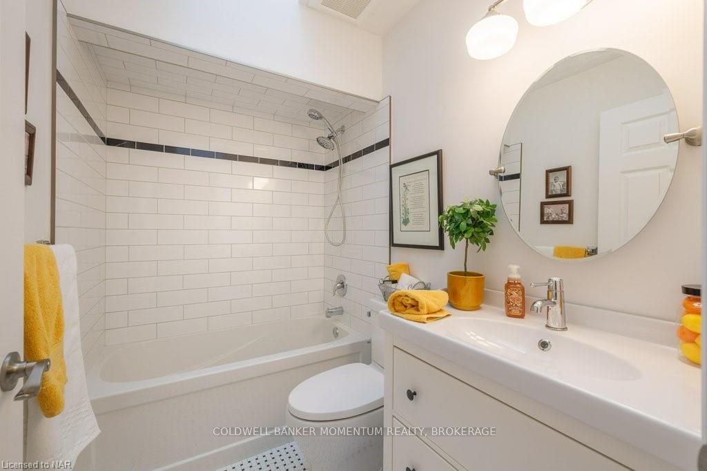 Photo 23 of 50 Millbridge Crescent, Pelham, Fonthill — HOMEH